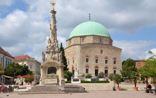 Pécs Széchenyi tér