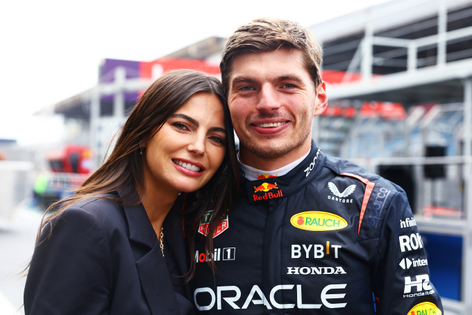 Max Verstappen és Kelly Piquet