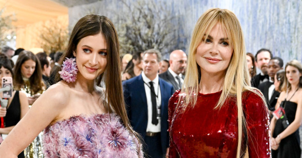 Borítókép: Nicole Kidman lánya még csak most lett 18, de máris a Dior kifutóján írja a saját történetét