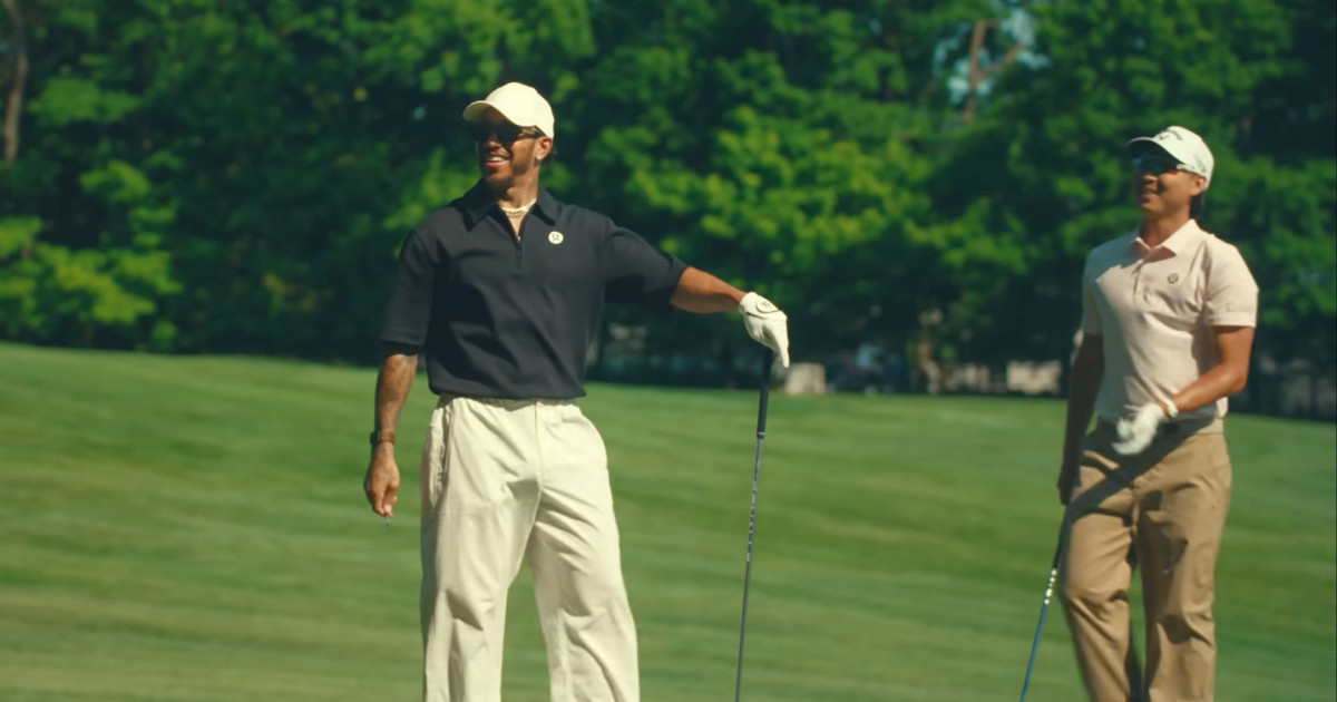 Lewis Hamilton új kihívása: golfütőt ragadott