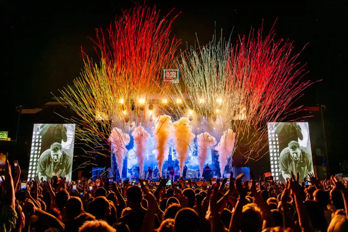 Esti koncert a Plázson