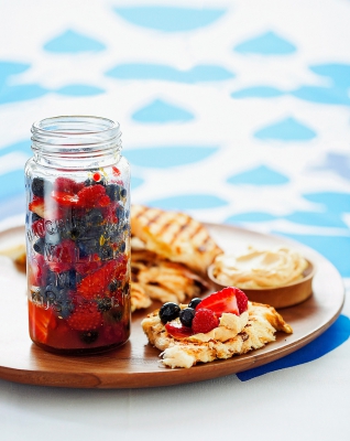 Borítókép: Ropogós panettone hideg kompóttal