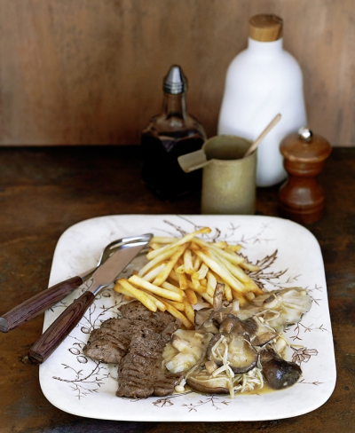 Borítókép: Grillezett marhasült ázsiai gombamártással