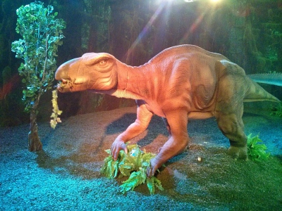 Borítókép: A nap tippje: dinók testközelből