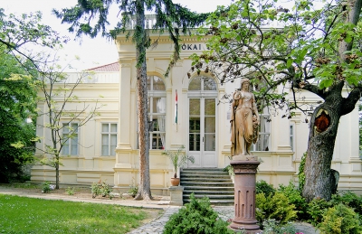 Borítókép: Csobbanás #2: Balatonfüred és környéke