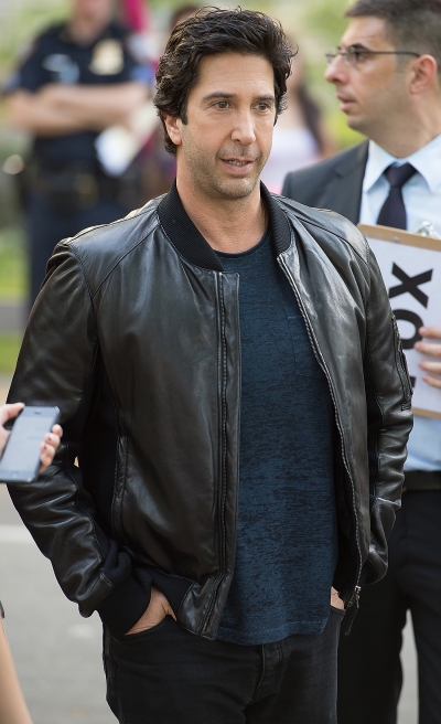 Borítókép: David Schwimmer egészen viccesen néz ki Robert Kardashian szerepében