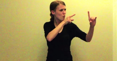 Borítókép: Ez a jeltolmács úgy jeleli Eminemet, hogy ihaj-csuhaj