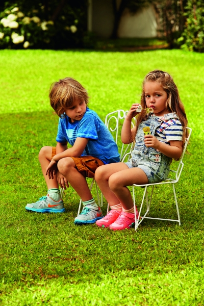 Borítókép: Új gyerekcipőkkel vár a Deichmann!