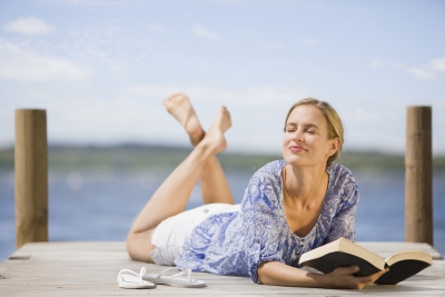 Borítókép: 8 szuper olvasmány a strandra