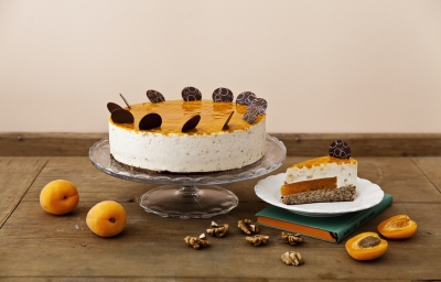 Borítókép: A barackos buboréktorta lett Magyarország Cukormentes Tortája 2015-ben