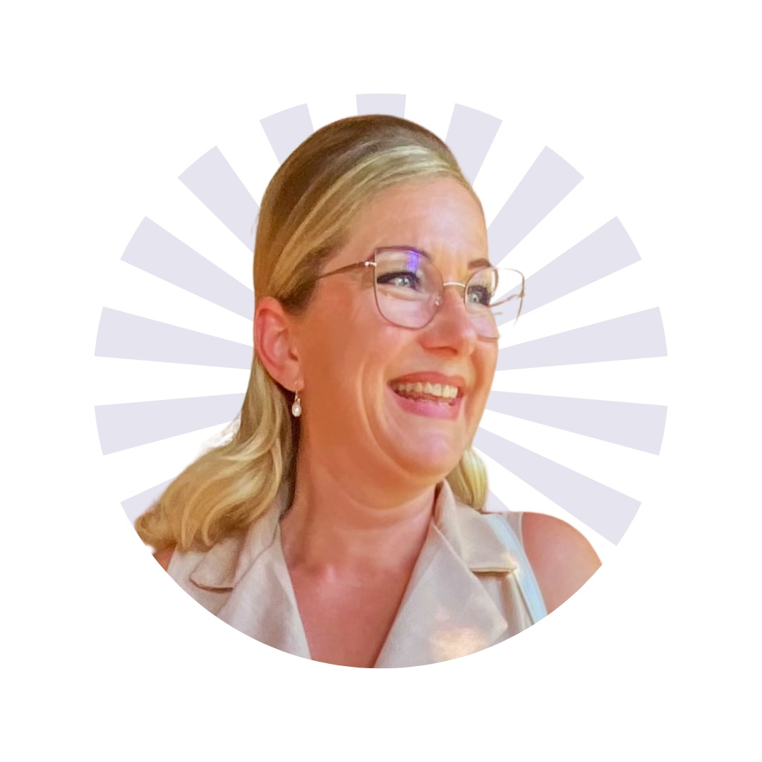 Sándor Zsuzsi - asztrológus szerző fotója